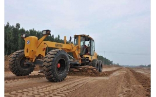 登录入口租赁平地机在蒙华铁路施工